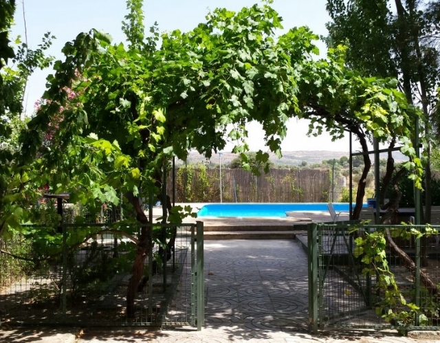  Accesso alla piscina della fattoria 